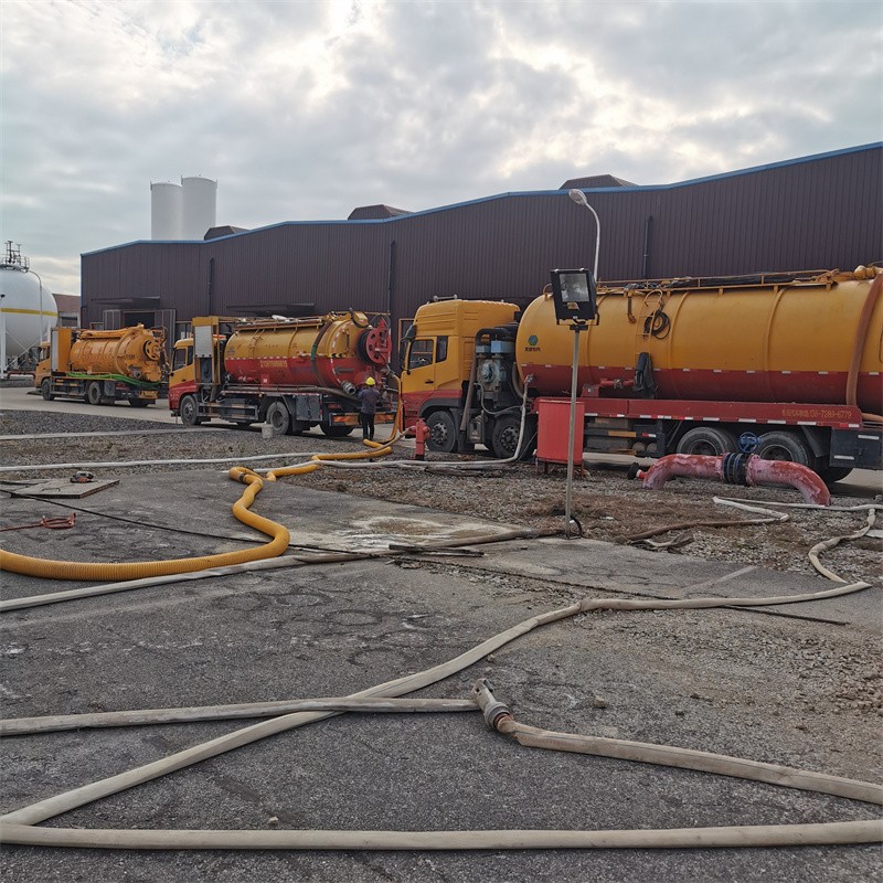 和林格尔污水池清理