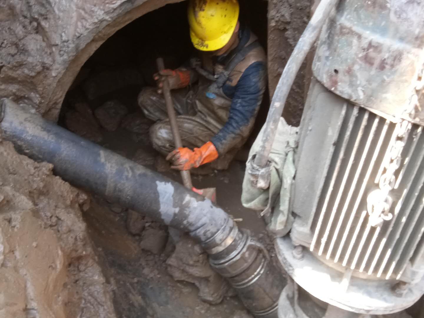 和林格尔管道清淤